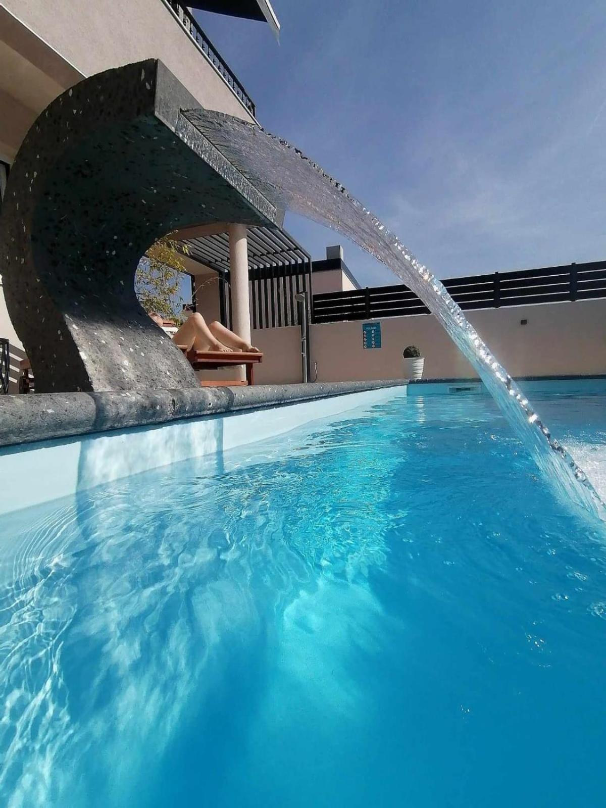 Holiday&Suite Klanac Vir Bagian luar foto