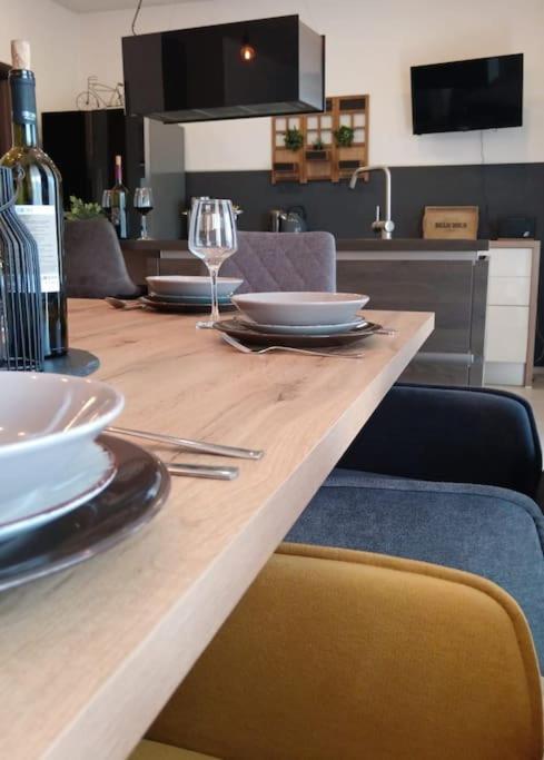Holiday&Suite Klanac Vir Bagian luar foto