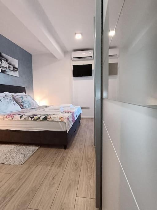 Holiday&Suite Klanac Vir Bagian luar foto