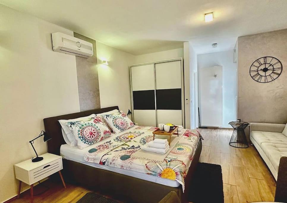Holiday&Suite Klanac Vir Bagian luar foto