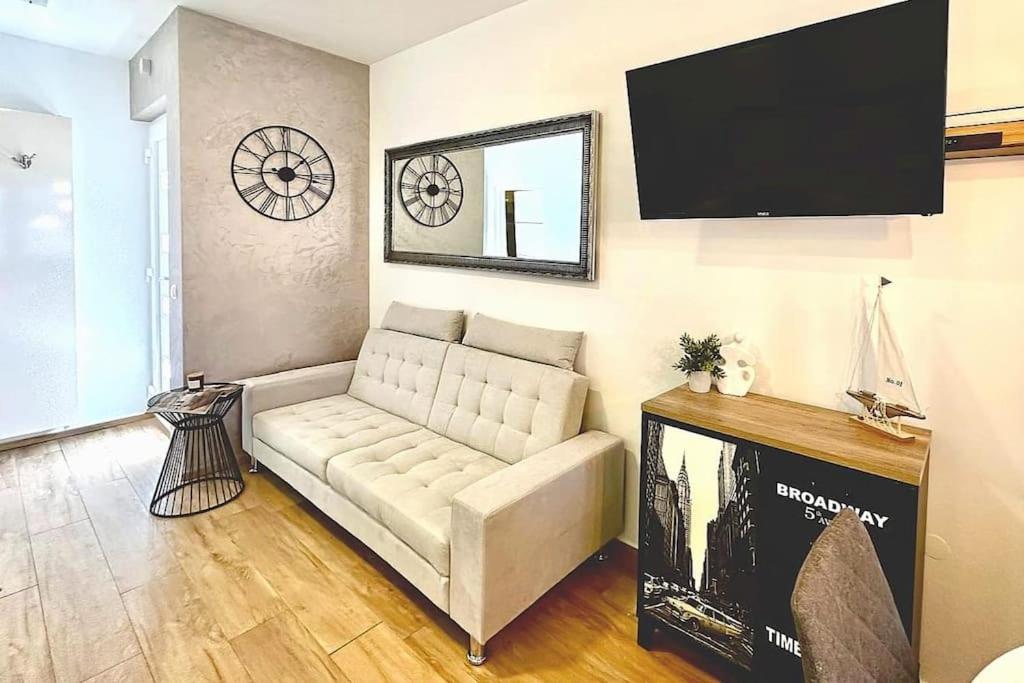Holiday&Suite Klanac Vir Bagian luar foto