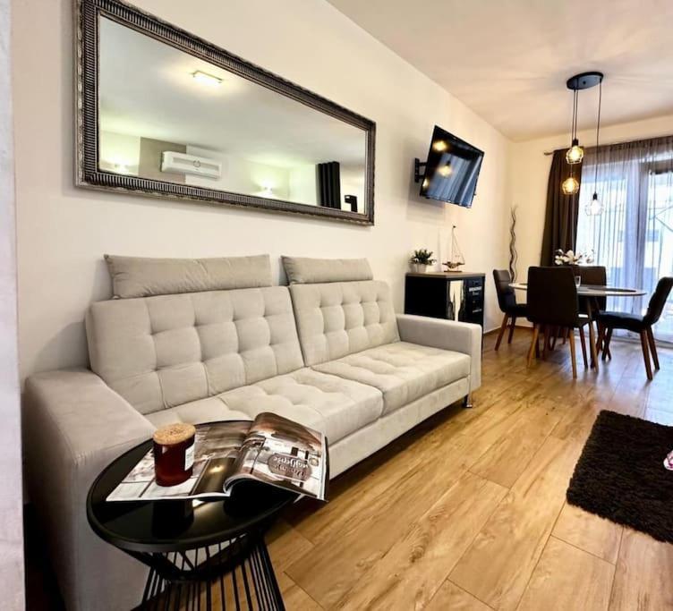 Holiday&Suite Klanac Vir Bagian luar foto